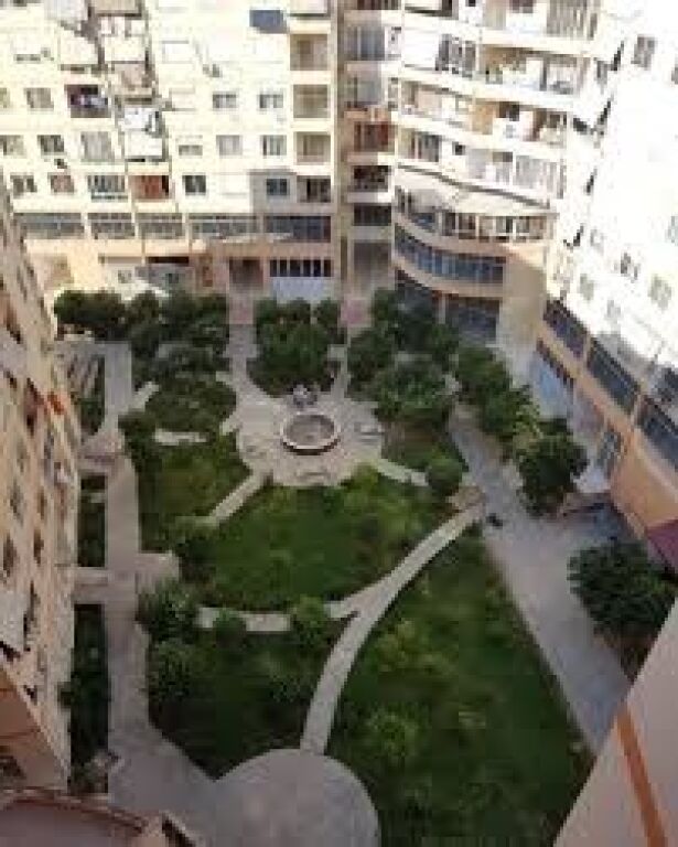 Shitet, Apartament 2+1+2, Unaza e Re