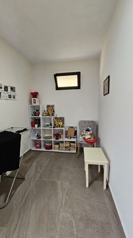 VENDESI PRIVATO IN VENDITA - VIA NJAZI MEKA TIRANA