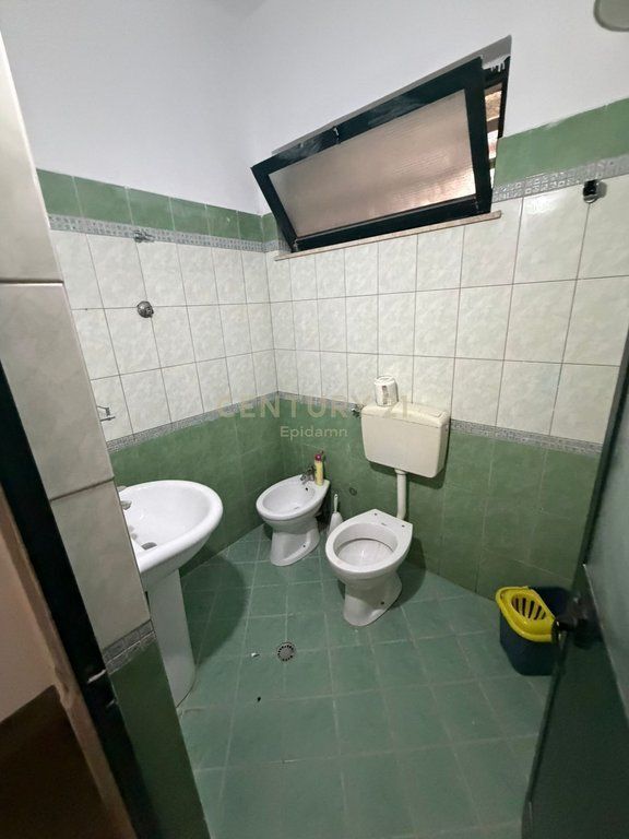 Apartament 2+1 me Qera në Lagjen 17, Durrës