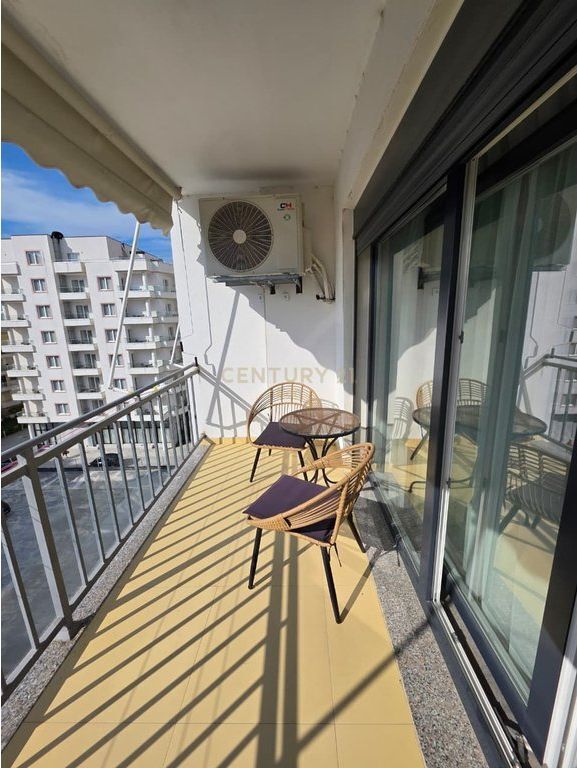SHITET SUPER APARTAMENT 2+1 ME PAMJE DETI NE QERRET!