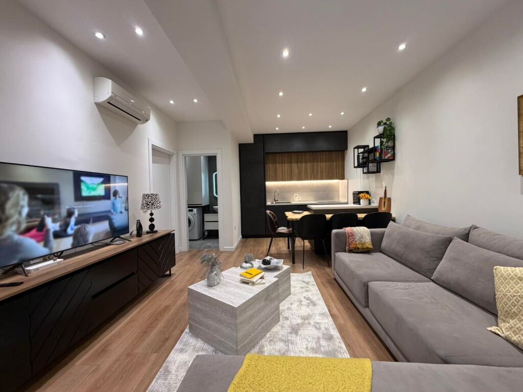Elegant apartment 1+1+PRIVATE VERANDA 18 m2 Residence Kodra e Diellit