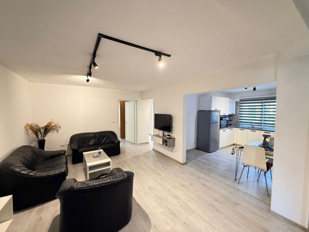 Apartament Me Qera 2+1 Tek Stacioni i Trenit (ID B220309) Tirane