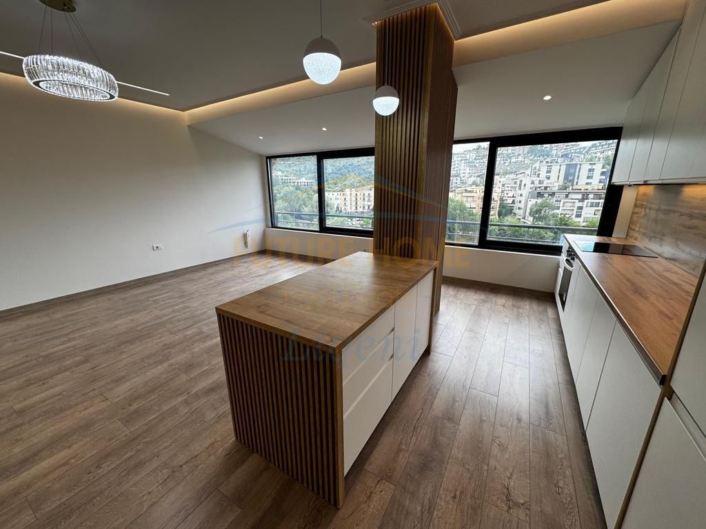 SHITET APARTAMENT 2+1 TEK LIQENI I THATE