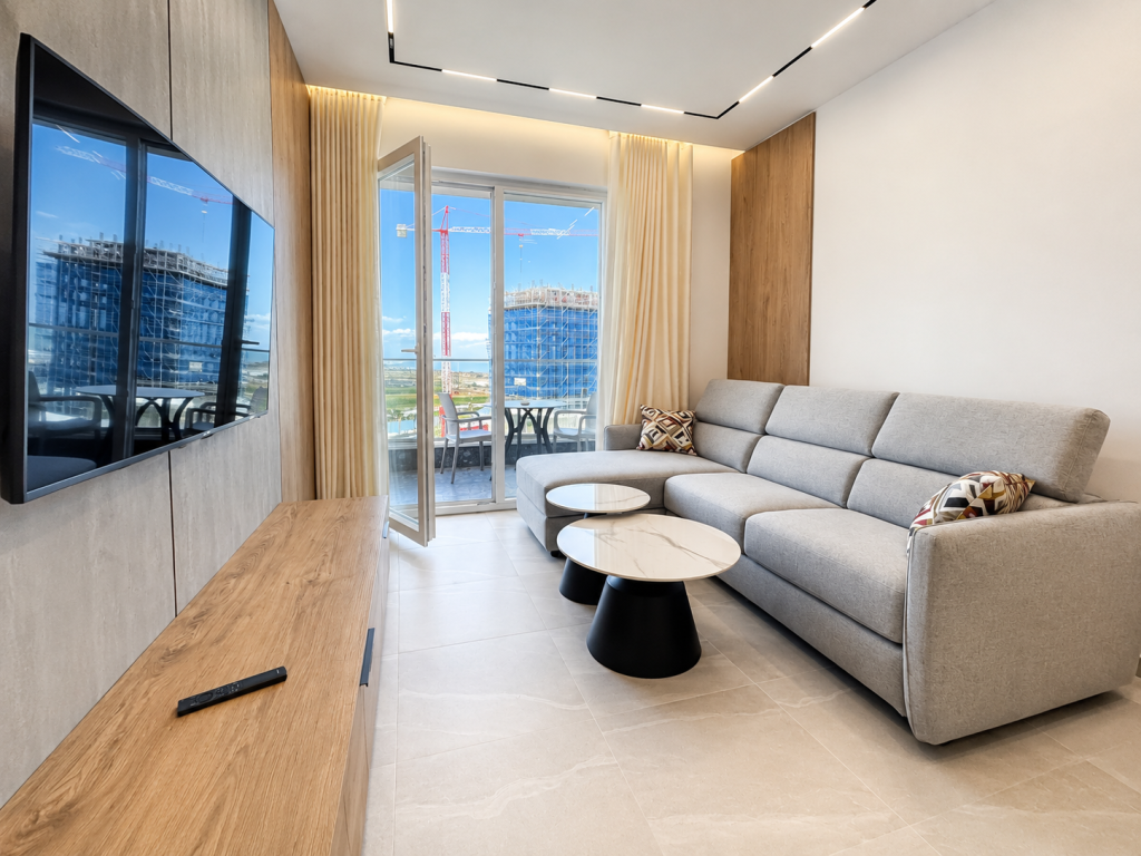 Shitet Apartament 1+1 i Mobiluar me Ballkon në Qerret, Kavajë