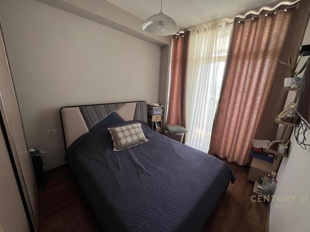 Apartament 2+1 me qera tek Rr 5 Maji