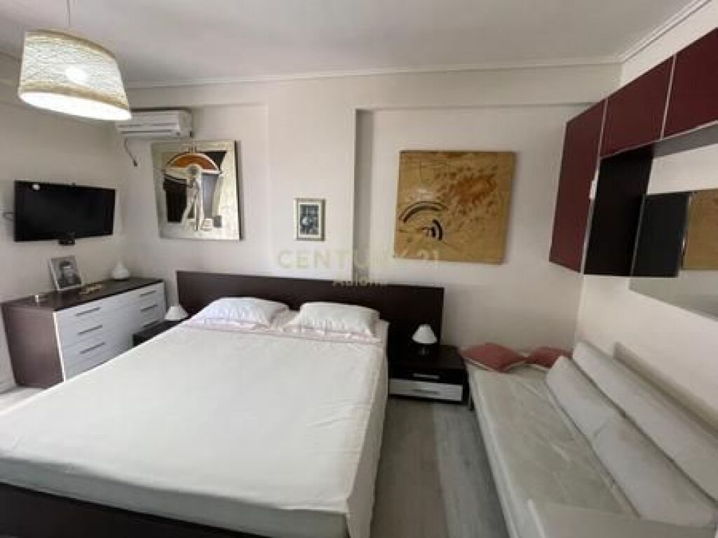 SUPER APARTAMENT 2+1+2 VIJA E PARE NE LUNGOMARE