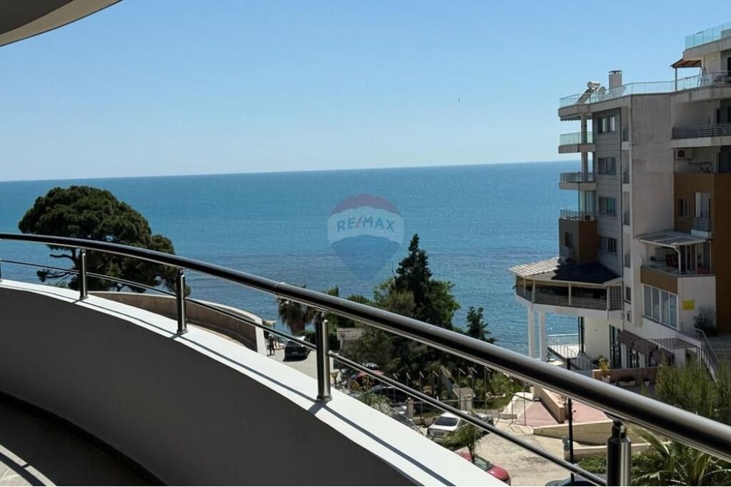 Appartamento di Lusso in Vendita a White Hill