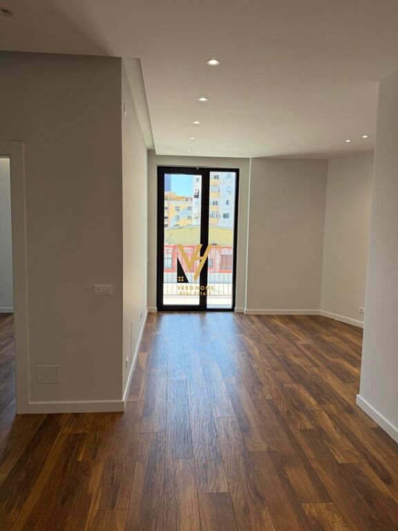 UFFICIO 100 M2 IN AFFITTO PRESSO IL COMUNE DI PARIGI 1.500 EURO