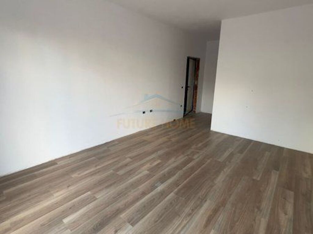 Appartamento 2+1+2+Veranda in Vendita, Paskuqan
