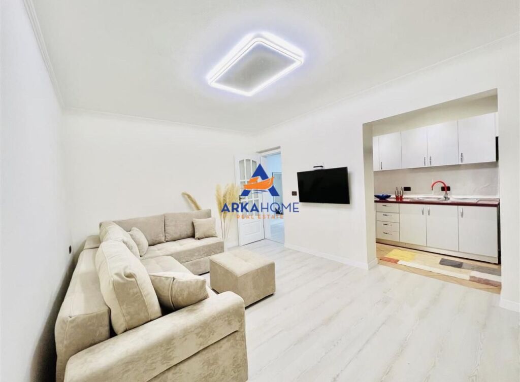 SHITET APARTAMENT 1+1 "RRUGA GJIK KUQALI, PRANË STADIUMIT DINAMO" 208.000 EURO