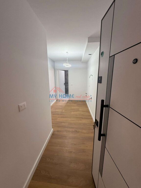 Shiten 3 apartamente 1+1 tek Mozaiku ne Tirane