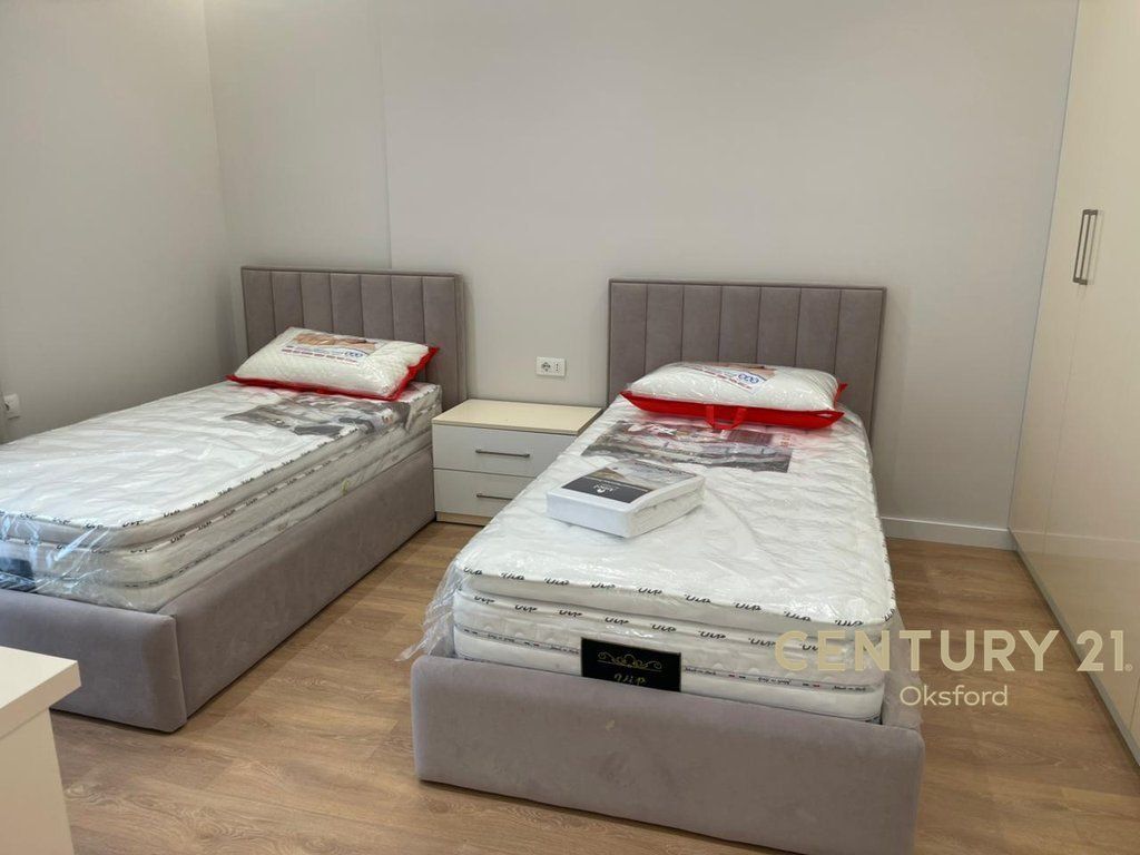 Apartament 3+2+1 për Shitje në Univers City – Kati i 6-të 191,400 €