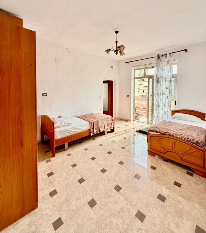 Apartament 2+1 me qira – Rruga e Durrësit !