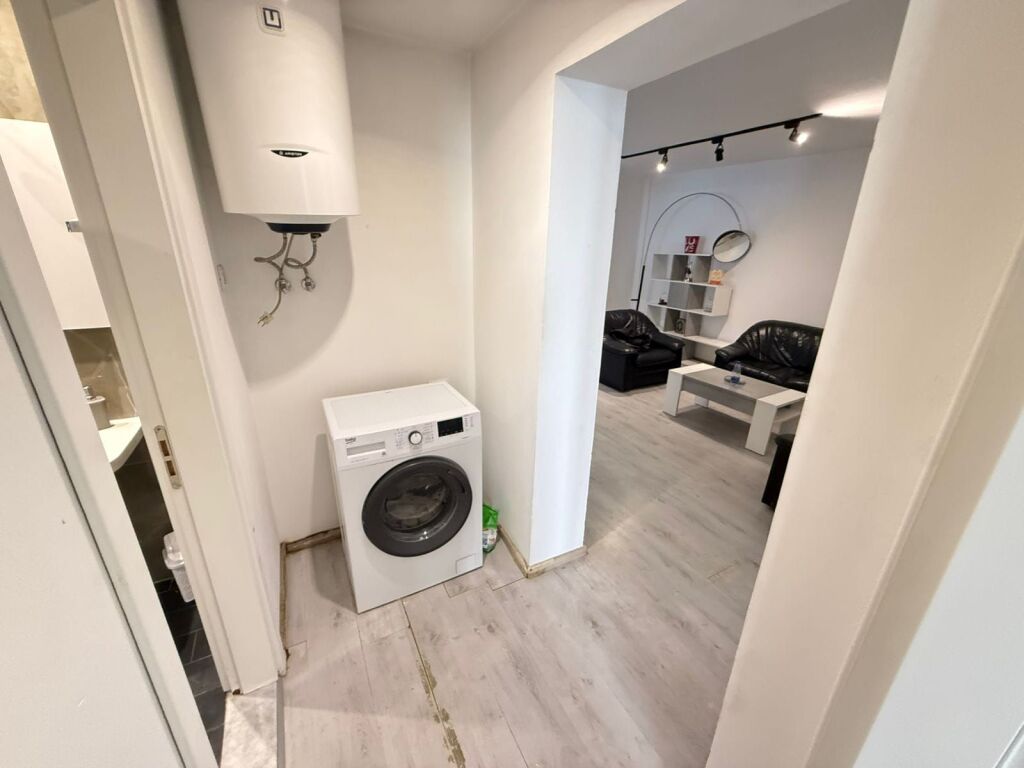 Apartament Me Qera 2+1 Tek Stacioni i Trenit (ID B220309) Tirane
