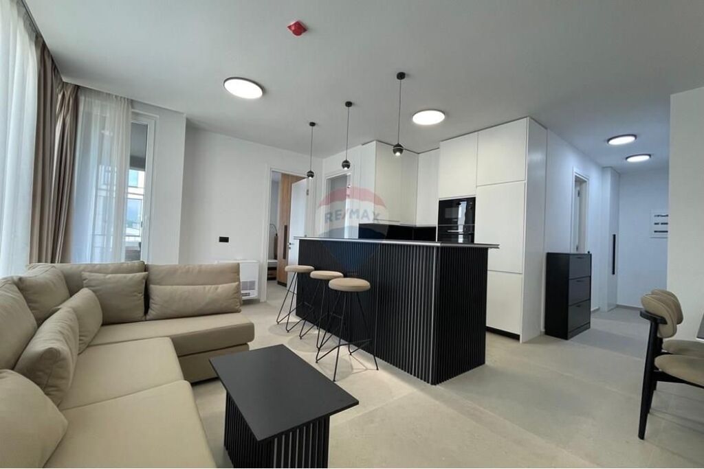 Apartament 2+1+2+Parkim me qera  Liqeni Thate