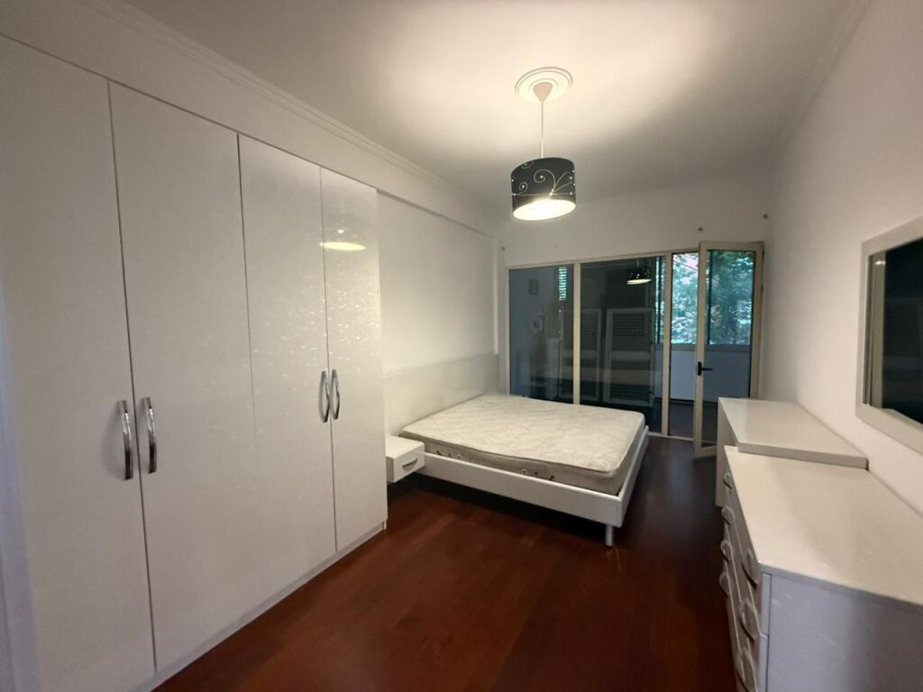 Shitet Apartament 2+1+2, Rr. E Kosovarëve, Tirane