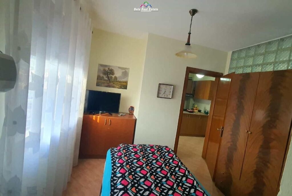 Apartament Me Qera 1+1 Tek 5 Maji ( ID B2101725) Tirane