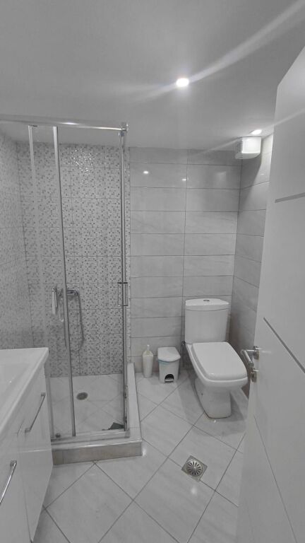 Jepet me qera apartament 2+1i mobiluar tel Kodra e Diellit