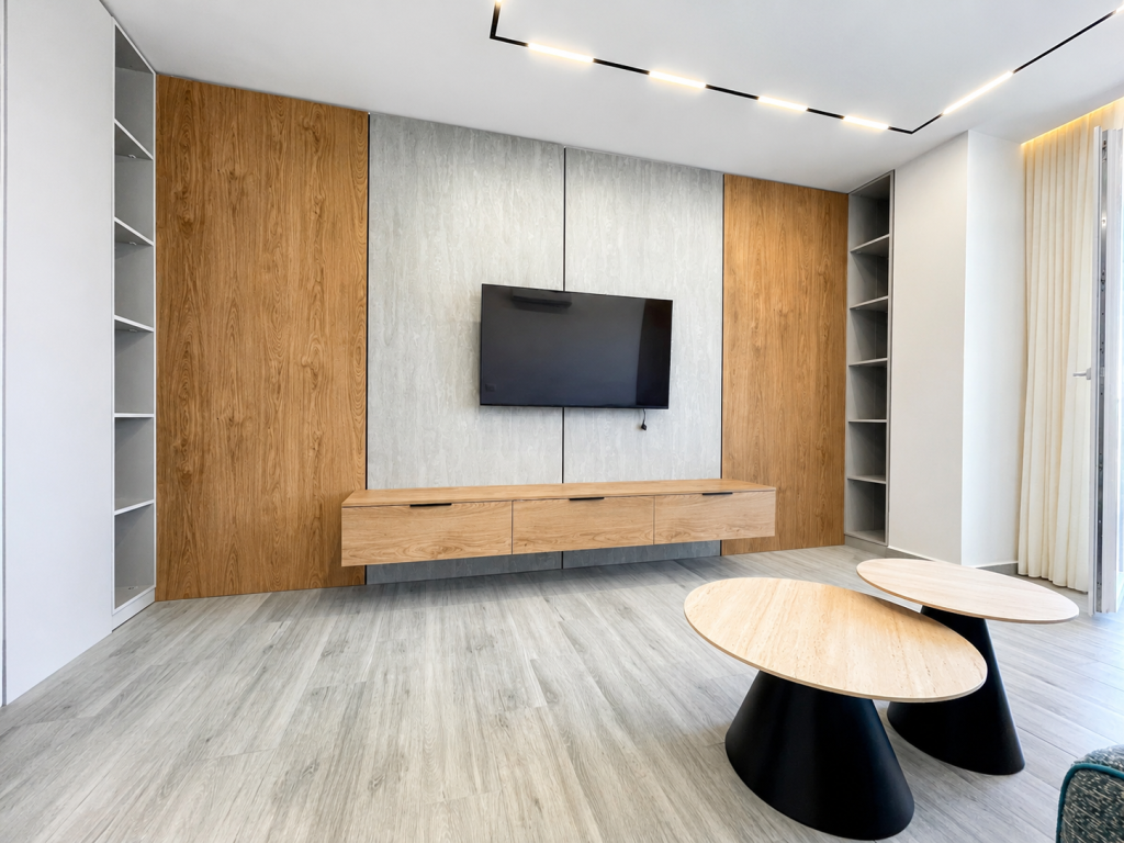 Shitet Apartament 1+1 i Mobiluar me Pamje Deti - Qerret, Kavaje