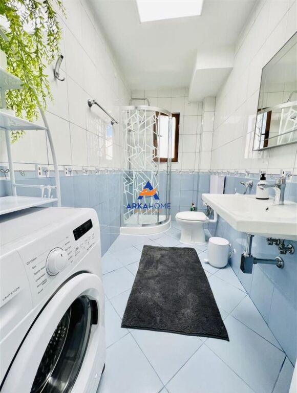 SHITET APARTAMENT 1+1 "RRUGA GJIK KUQALI, PRANË STADIUMIT DINAMO" 208.000 EURO