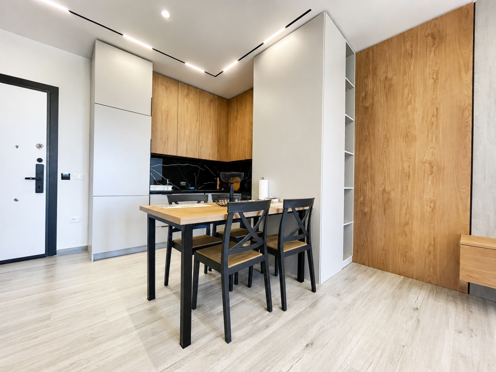 Shitet Apartament 1+1 i Mobiluar me Pamje Deti - Qerret, Kavaje