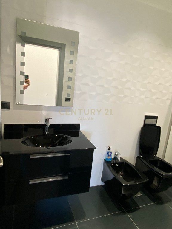 Appartamento 2+2 In Vendita – Nuova Strada del Porto, Durrës