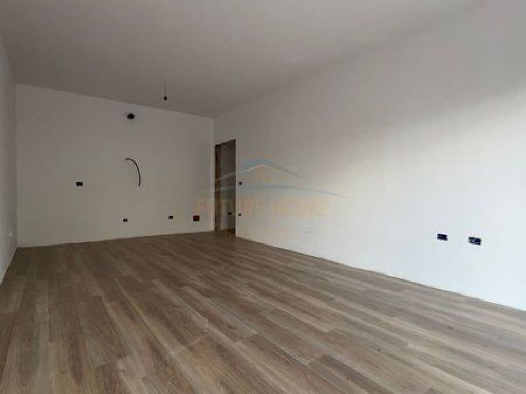 Appartamento 2+1+2+Veranda in Vendita, Paskuqan