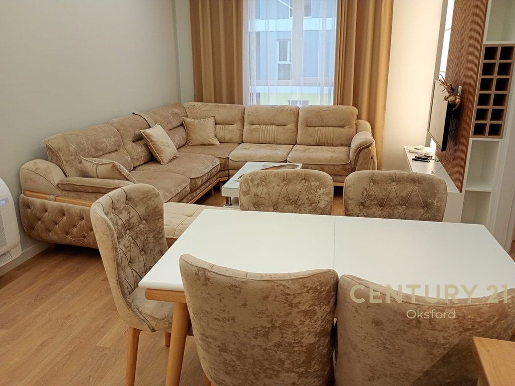 Apartament 3+2+1 për Shitje në Univers City – Kati i 6-të 191,400 €