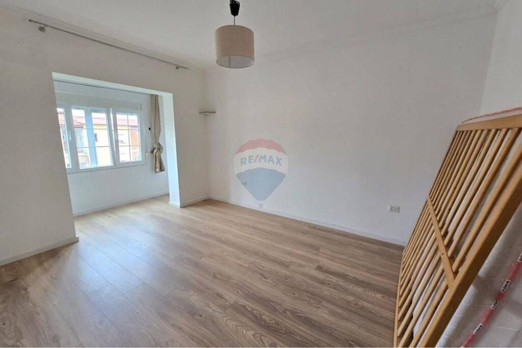 Shitet - Apartament 1+1 ne Myslym Shyr