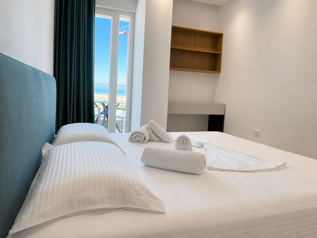 Shitet Apartament 1+1 i Mobiluar me Pamje Deti - Qerret, Kavajë