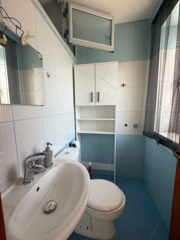 Apartament me Pamje Deti 2+1+2wc me Qera Afatgjate - Vlore