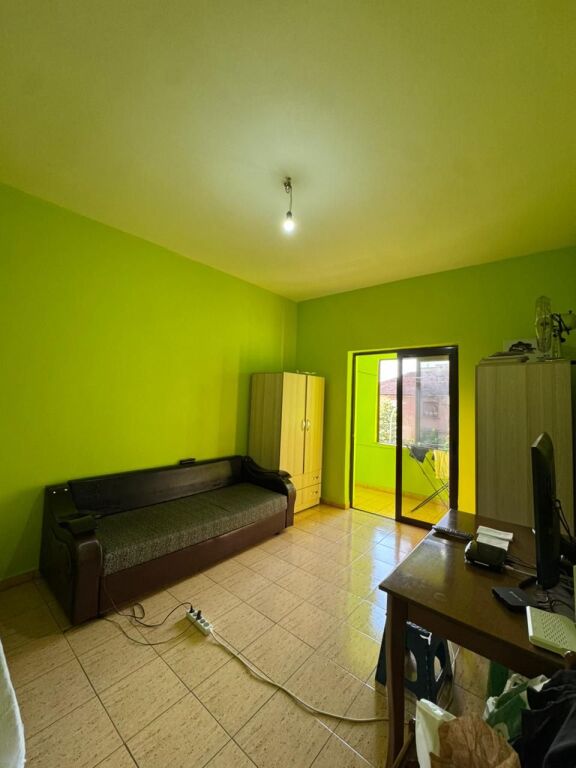 shes super apartament buze rruge 1+1+ballkon