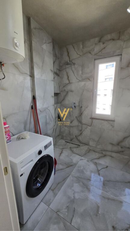 JEPET APARTAMENT 1+1 ME QERA TEK UNAZA E RE 60.000 LEKE