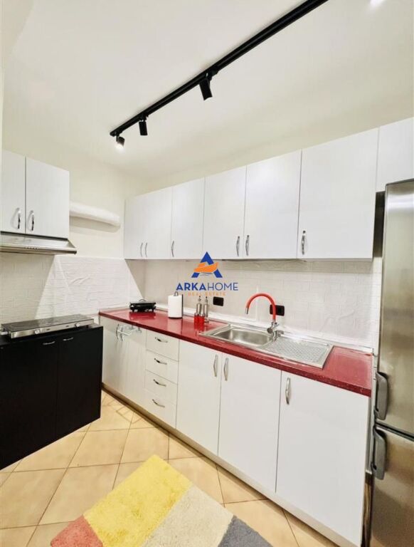 SHITET APARTAMENT 1+1 "RRUGA GJIK KUQALI, PRANË STADIUMIT DINAMO" 208.000 EURO