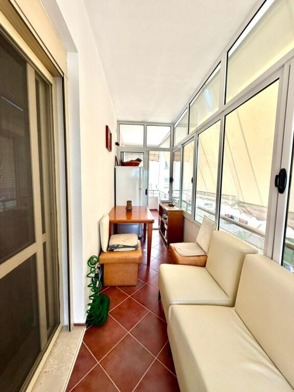 Shitet: Apartament 2+1, pranë Shkollës së Muzikës, Vlorë