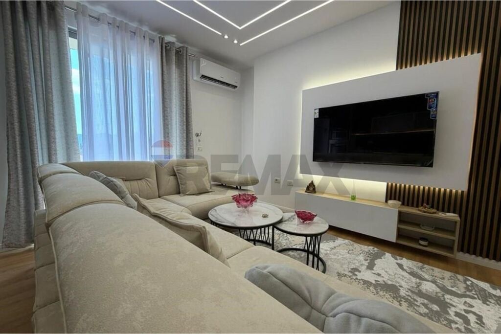 APPARTAMENTO 2+1 IN VENDITA PALAZZI CABEJ!