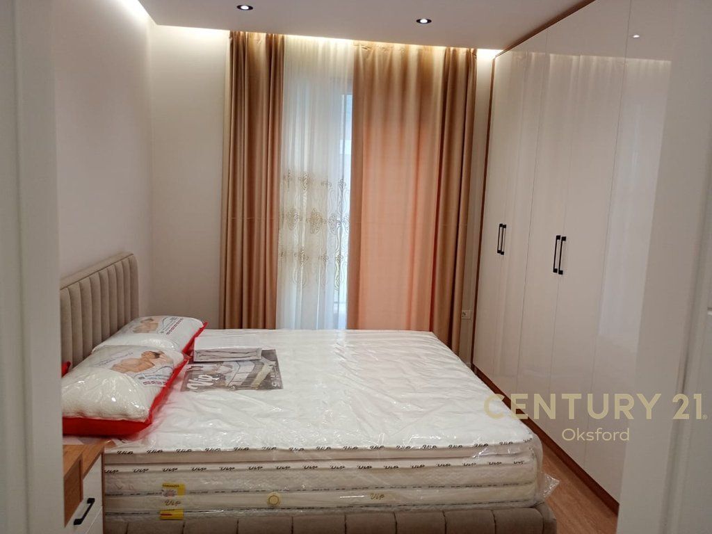 Apartament 3+2+1 për Shitje në Univers City – Kati i 6-të 191,400 €