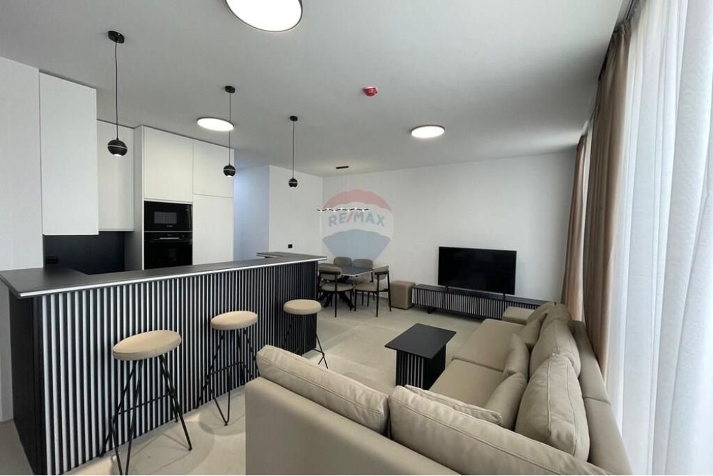 Apartament 2+1+2+Parkim me qera  Liqeni Thate