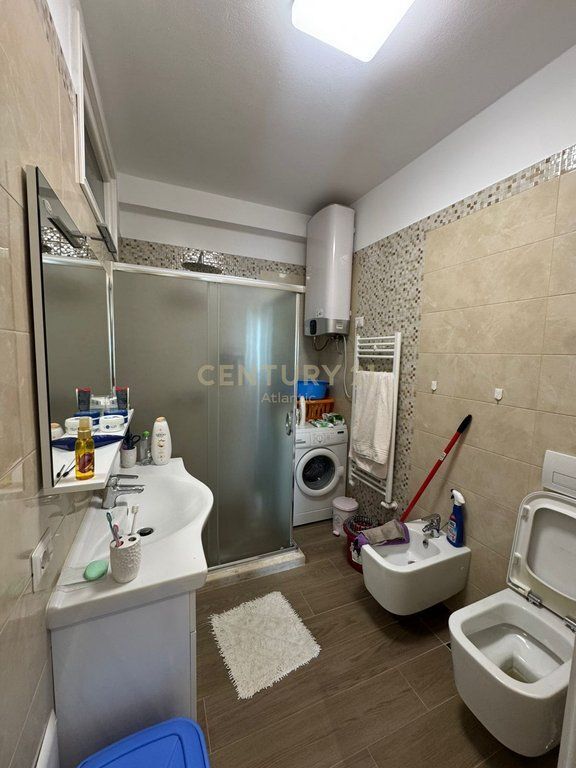 Affittasi Appartamento 2+1 con Vista Panoramica sul Mare a Shkëmbin e Kavajës, Durrës