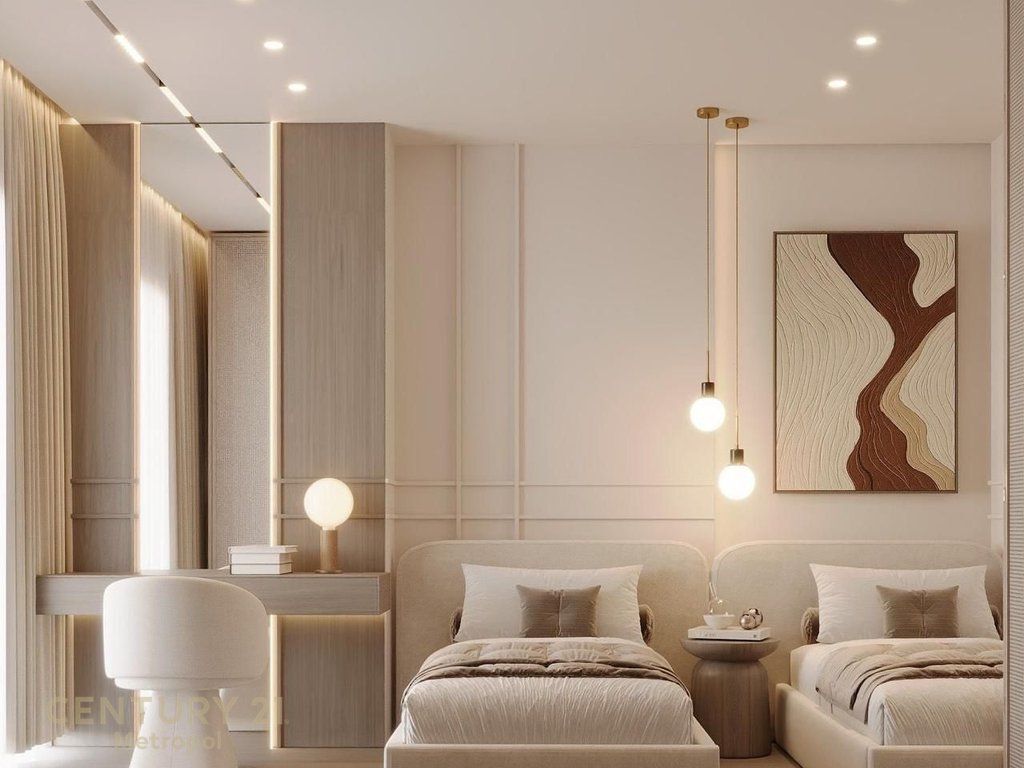 2+1+2+POST PARKIMI PER QERA, DOWNTOWN ONE! 3,999 € /Muaj