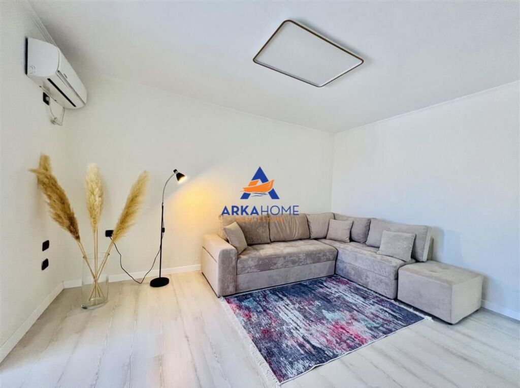 SHITET APARTAMENT 1+1 "RRUGA GJIK KUQALI, PRANË STADIUMIT DINAMO" 208.000 EURO