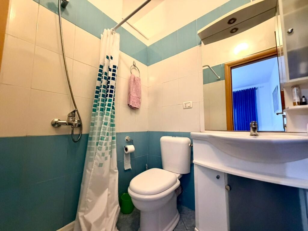 Shitet: Apartament 2+1, pranë Shkollës së Muzikës, Vlorë