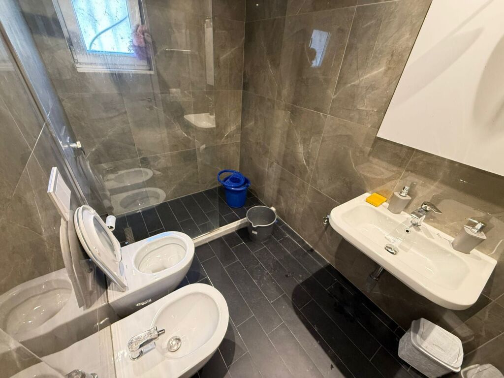 Apartament Me Qera 2+1 Tek Stacioni i Trenit (ID B220309) Tirane