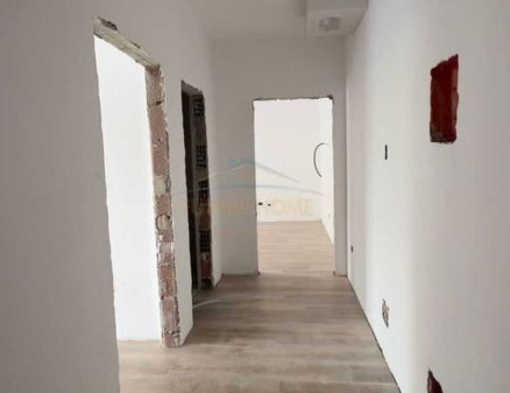 Appartamento 2+1+2+Veranda in Vendita, Paskuqan