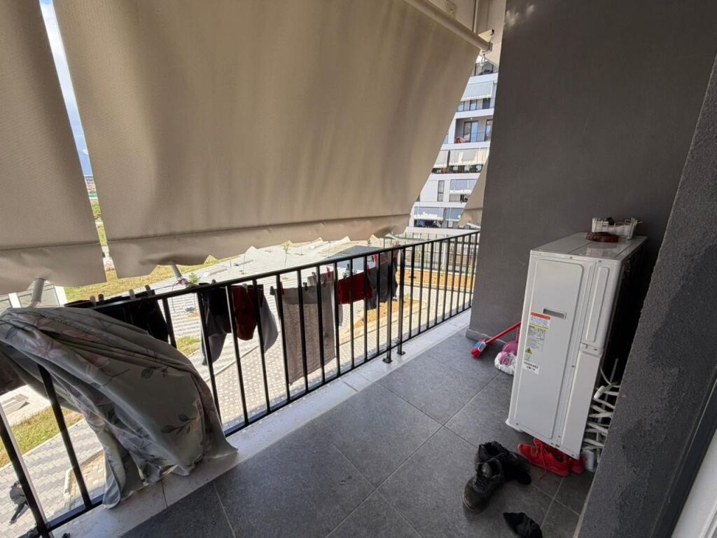 🏡 Jepet me qira apartament 3+1+2 📍 Tek 5 Maji, pallatet e tërmetit
