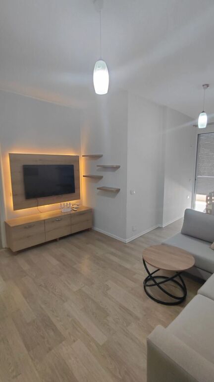 Jepet me qera apartament 2+1i mobiluar tel Kodra e Diellit