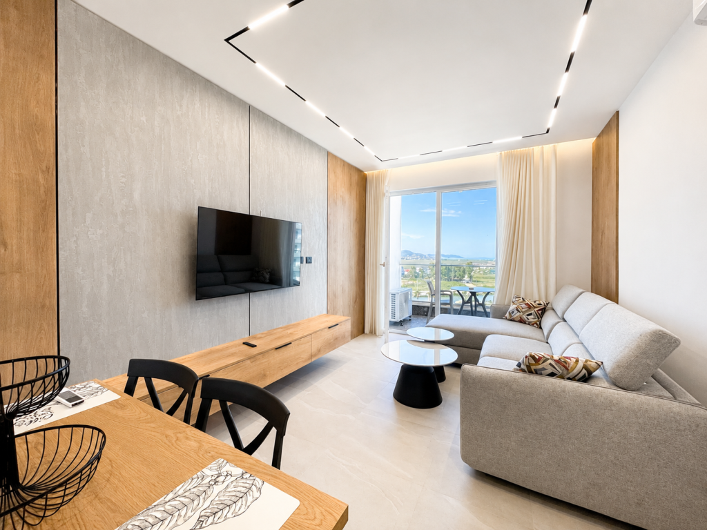 Shitet Apartament 1+1 i Mobiluar me Ballkon në Qerret, Kavajë