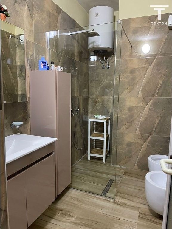 SHITET APARTAMENT 2+1+2, RRUGA: "ISUF ELEZI" TIRANË