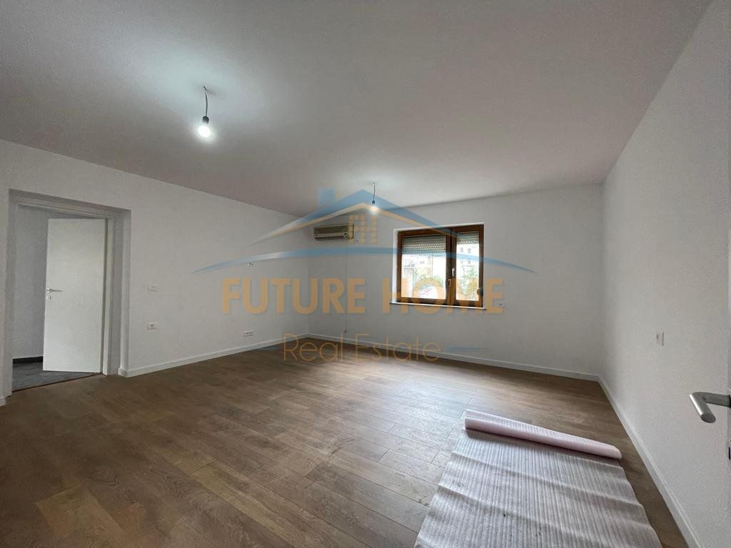 Qira, Apartament 2+1, Pazari i Ri.
