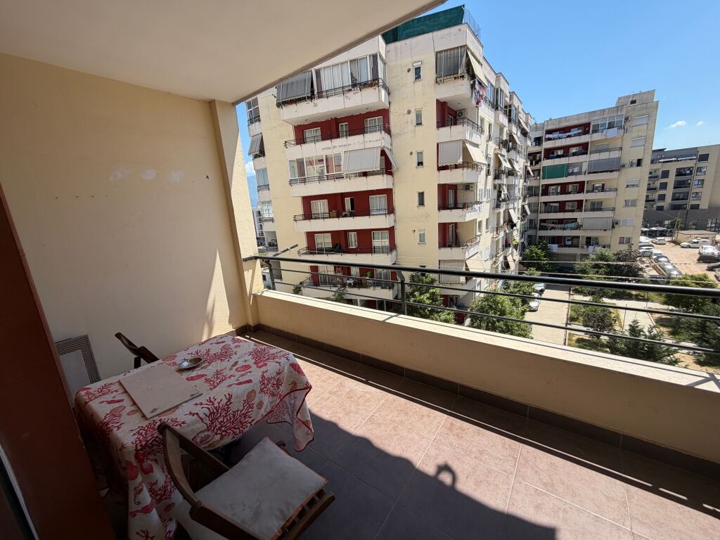 1+1, at villa L 2 Astir, 350 thousand lek